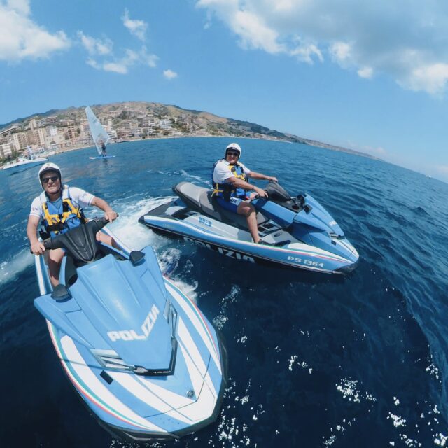 polizia acquascooter